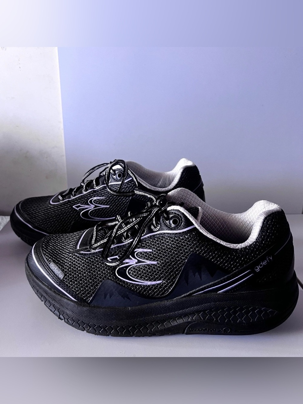 Gravity Defyer GDEFY Mighty Walk Womens Athletic Shoe Black w/Purple Accent Sz 8